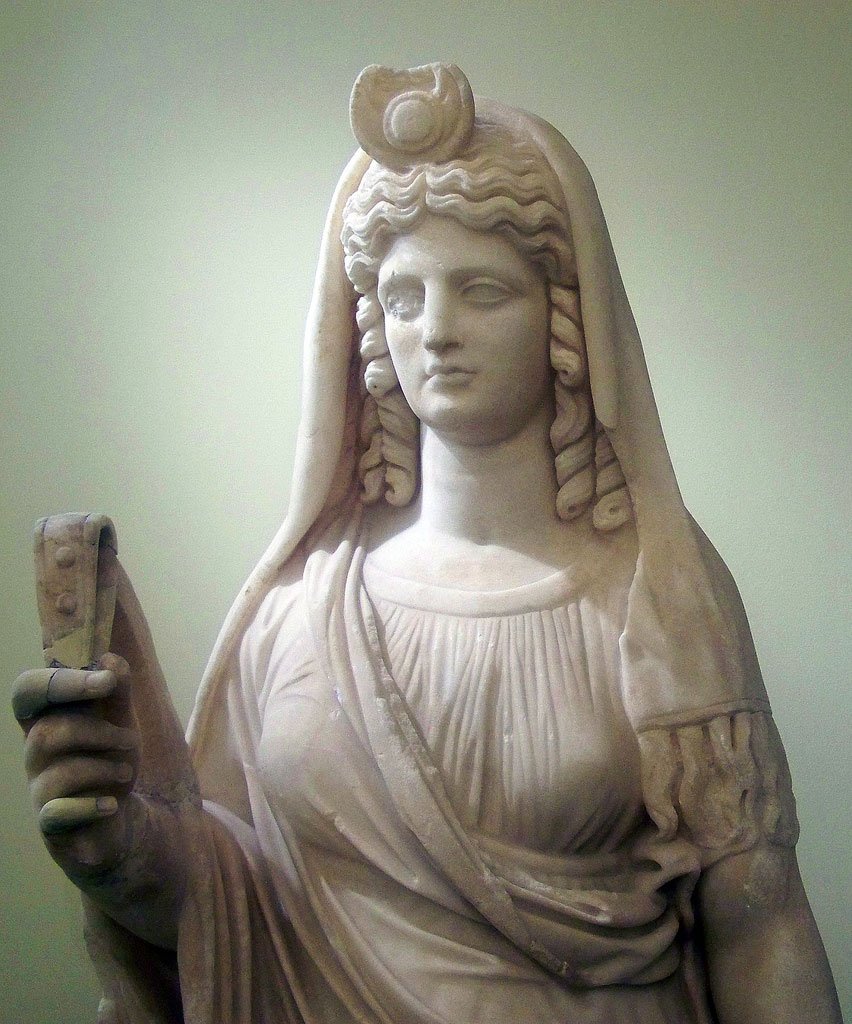 greek queen of the kingdom of the dead